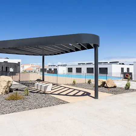 شقة Home2book Nordic Stay, Pool & Waves In