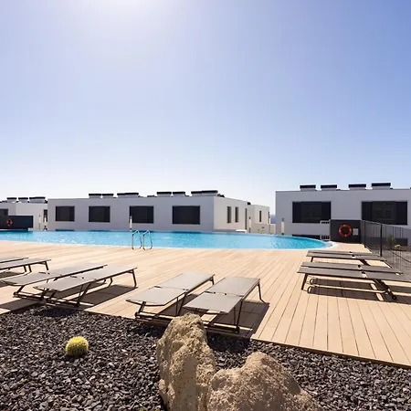 Apartment Home2book Nordic Stay, Pool & Waves In