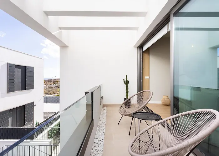 Home2book Nordic Stay, Pool & Waves In *